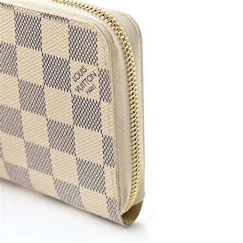 damier azur zippy wallet.